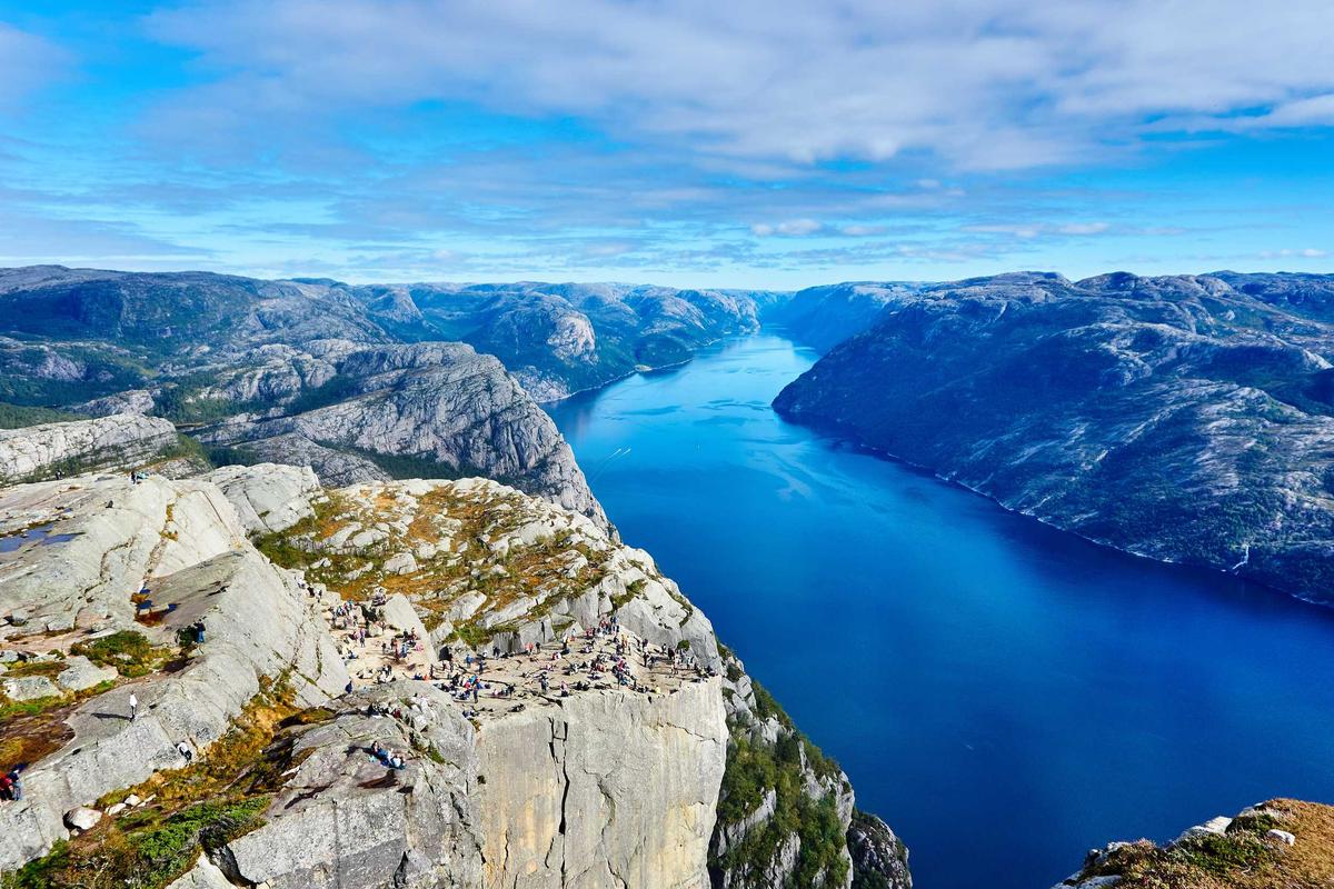 夜色网手机免看短视频相关新闻配图